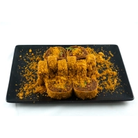 Crsipy sushi çiğköfte (met Doritos) normal acili/extra acili, 1 portie tursu (zoetzure turkse mix), 1 portie granaatappelsaus en 1 pittige Hanzade saus